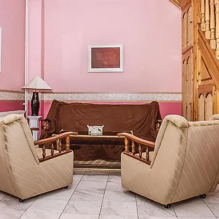 Nice In W/ 4 Bedrooms Nyaraló Balatonberény